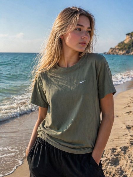 بلوزة نايك نص كم